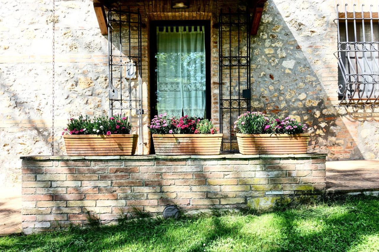 Agriturismo Montioni Sovicille Kültér fotó